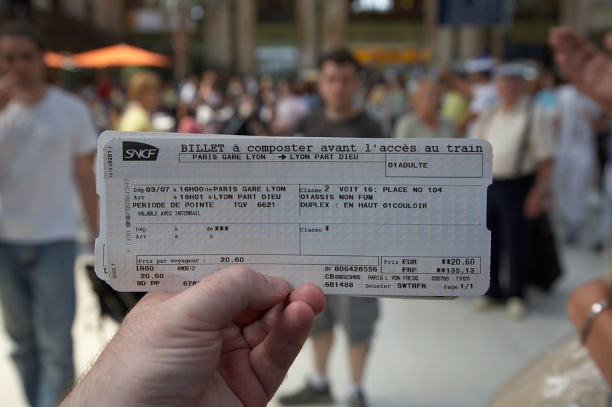 BILLET UNIQUE DANS LES TRANSPORTS EN FRANCE : UNE MESURE POUR AMELIORER LE QUOTIDIEN DES USAGERS ET LA TRANSITION ECOLOGIQUE