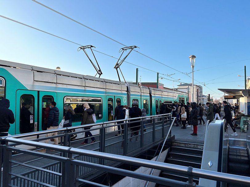 LIGNE 8 : 5 MESURES IMMÉDIATES POUR REDRESSER LA PERFORMANCE DE LA LIGNE