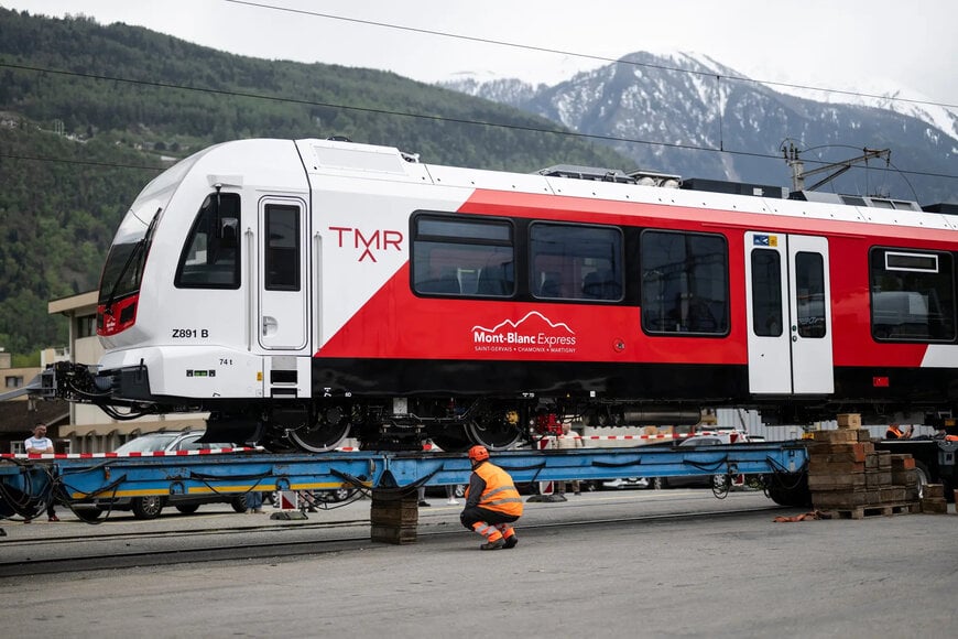 Plus de confort à travers les Alpes : Stadler livre le premier train pour le Mont-Blanc Express