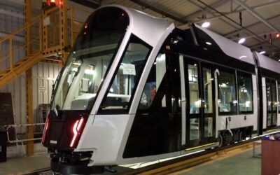 Collecteur de charge statique permettant l’électrification des tramways à courant élevé