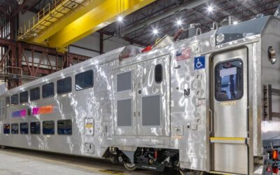 Alstom livre la première voiture de train de banlieue Multilevel III à NJ Transit, marquant ainsi une étape majeure dans la modernisation de l’un des plus grands réseaux ferroviaires des États-Unis