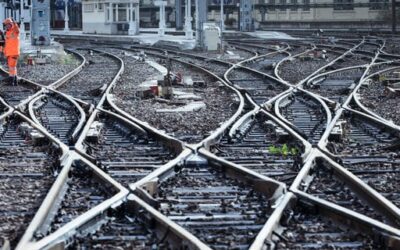 Modernisation du RER D : basculement historique des postes d&rsquo;aiguillage de la Gare de Lyon Souterraine par le groupement Compagnie des Signaux, SYSTRA et Eiffage Énergie Systèmes aux côtés des équipes SNCF Réseau